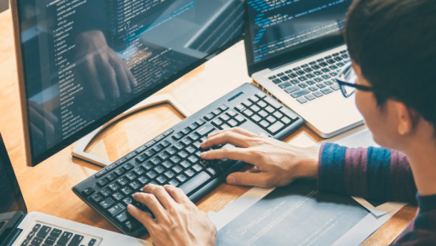 UI/UX Designer